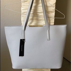Brand New Tahari Tote Bag🌹